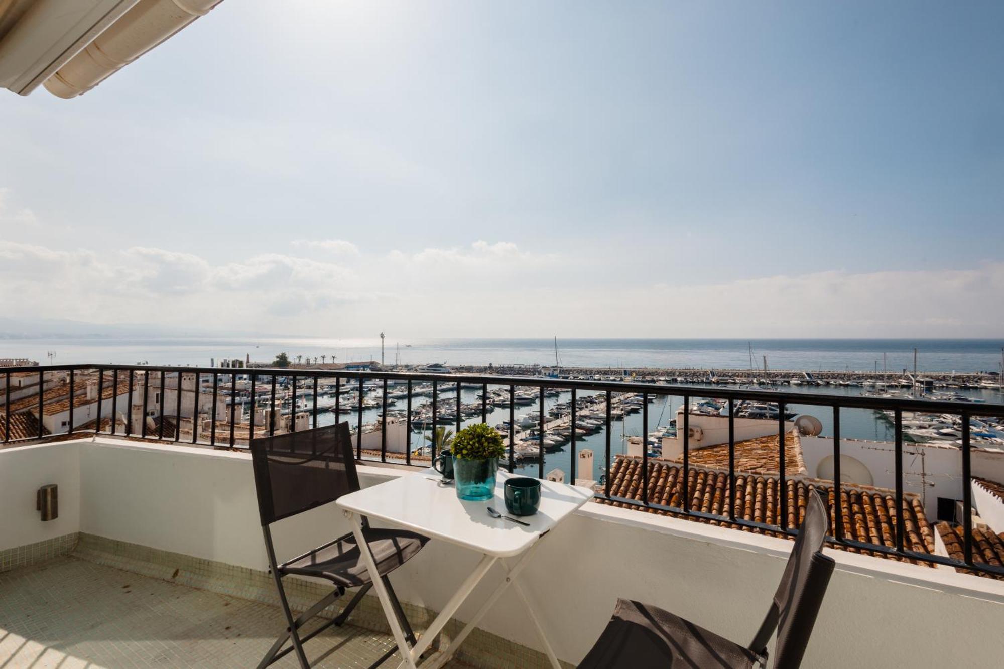 With Stunning Sea Views, Puerto Banus Apartamento Marbella